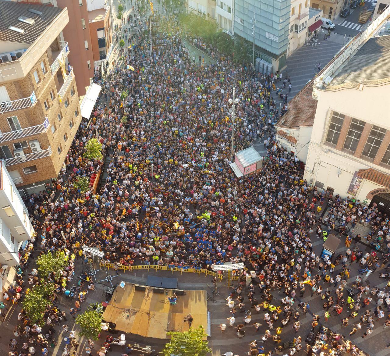 El Pavelló Firal d’Amposta passarà a dir-se Pavelló 1 d’Octubre